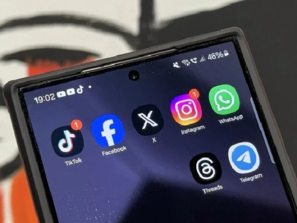 Malaysia bans social media use for those under 16