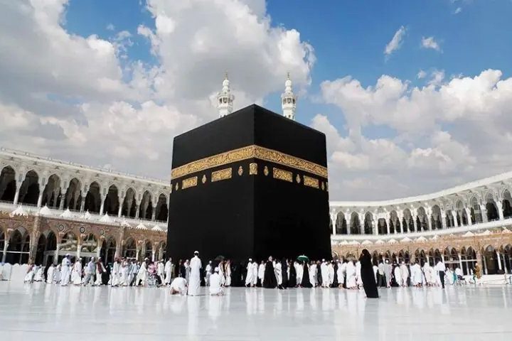 Severely ill people are banned from going on Hajj