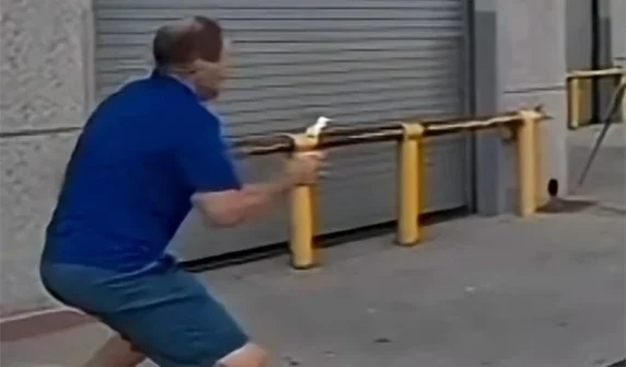 Record for catching a scoop of ice cream from a long distance