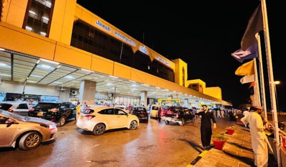 Decision to open passenger pickup lane at Karachi Airport