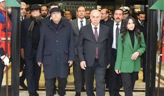President Asif Ali Zardari arrives in Iraq on 4-day visit