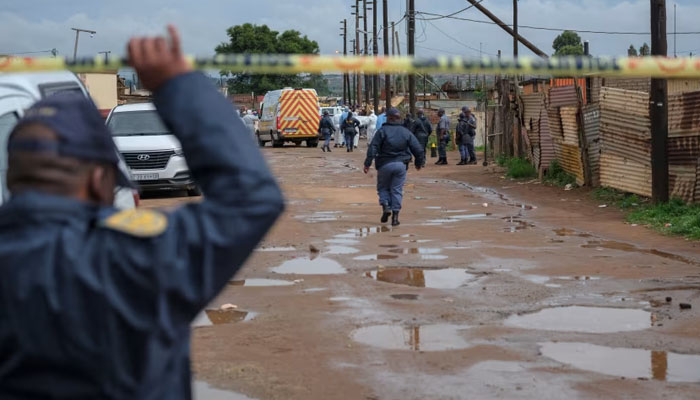 9 killed, 10 injured in hotel shooting