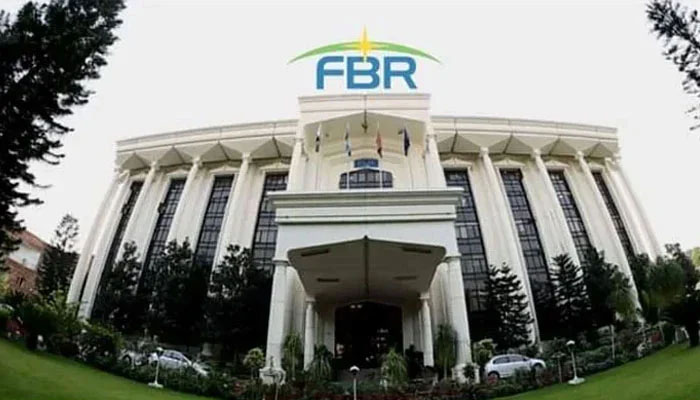 6 officials suspended for being absent from sugar mill monitoring duty