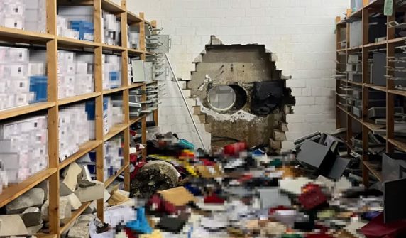 Thieves rob bank in Germany by breaking a hole in wall