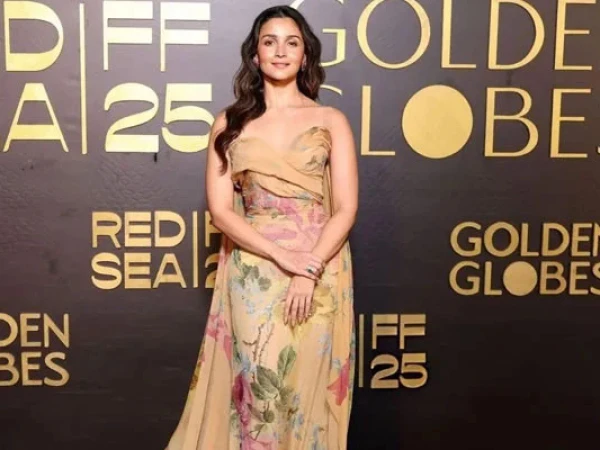 Actress Alia Bhatt honored with new award