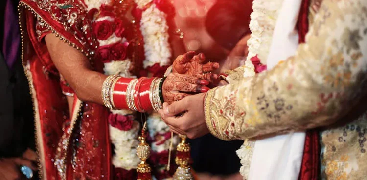 The bride refused to stay with her husband
