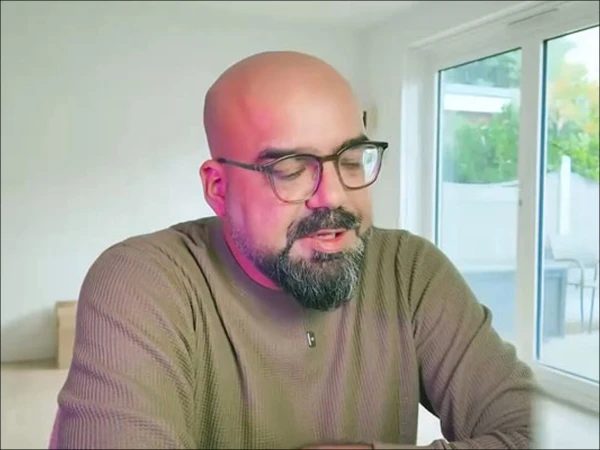 Social media influencer Junaid Akram's father passes away