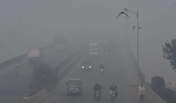 Punjab government further tightens emergency measures to improve air quality