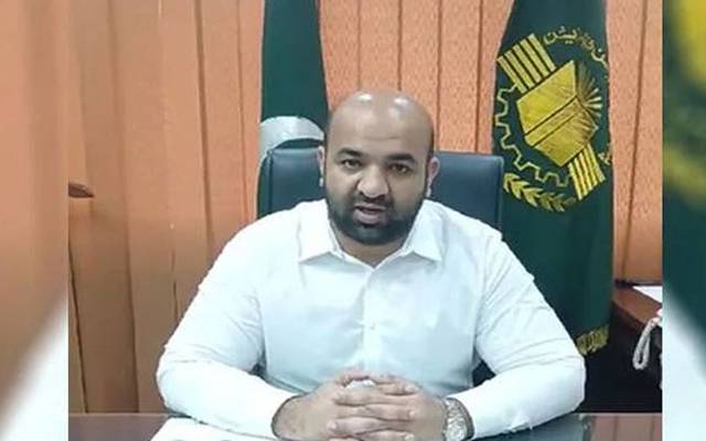 Decision to provide laptops to students of private educational