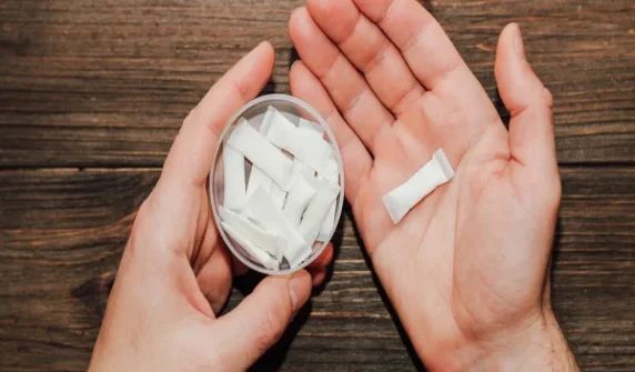 The growing trend of using nicotine pouches in 'Gen Z'