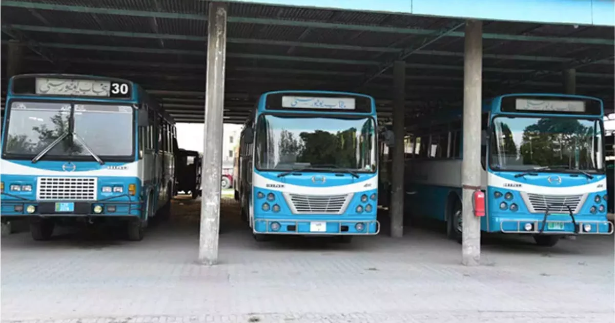 Environment Department bans Punjab University buses emitting smoke