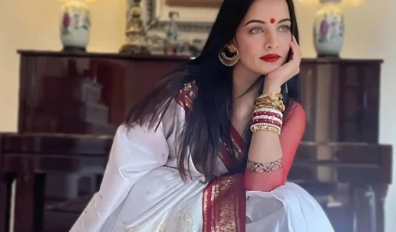 Celina Jaitley divorces on 15th wedding anniversary