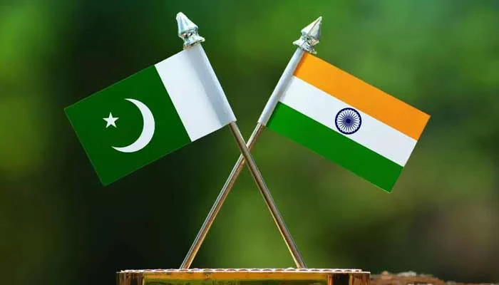 Pakistan and India exchange lists of nuclear facilities and prisoners