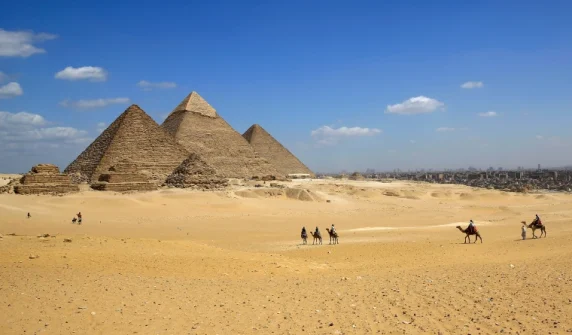 The mystery of the construction of the Egyptian pyramids