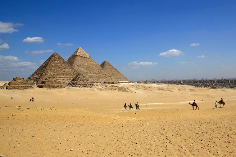 The mystery of the construction of the Egyptian pyramids
