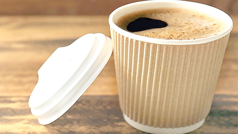 Hot coffee causes thousands of microplastic particles to be released