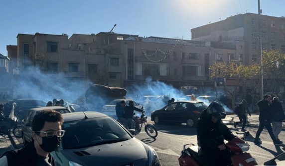 Violent protests against inflation in Iran