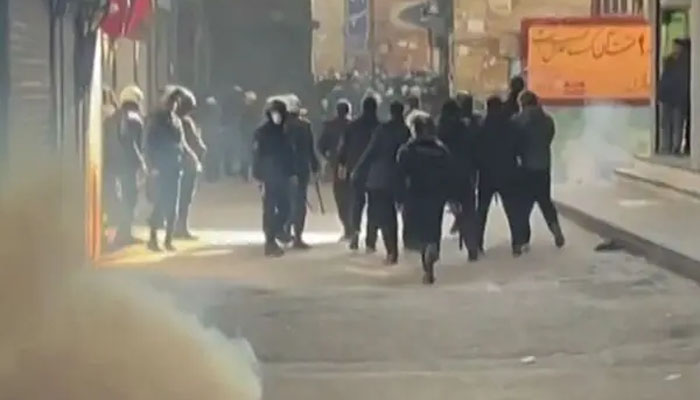 Violent anti-government protests in Iran