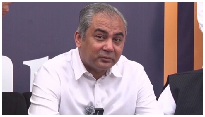 Continue strict action against illegal immigration