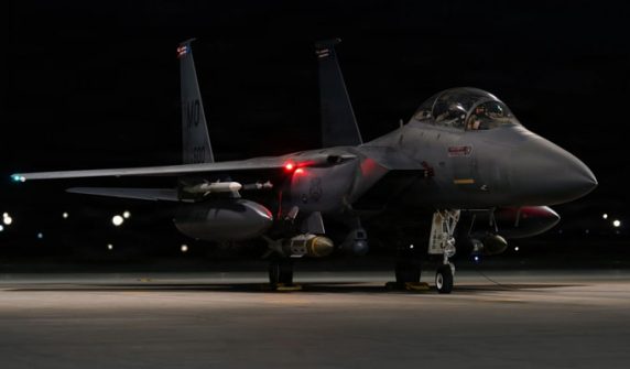 US launches massive airstrikes on ISIS targets in Syria