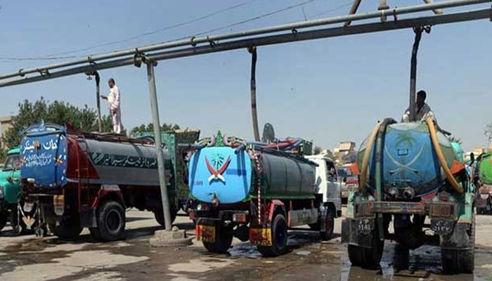 Decision to end water supply through tankers and hydrants in Karachi