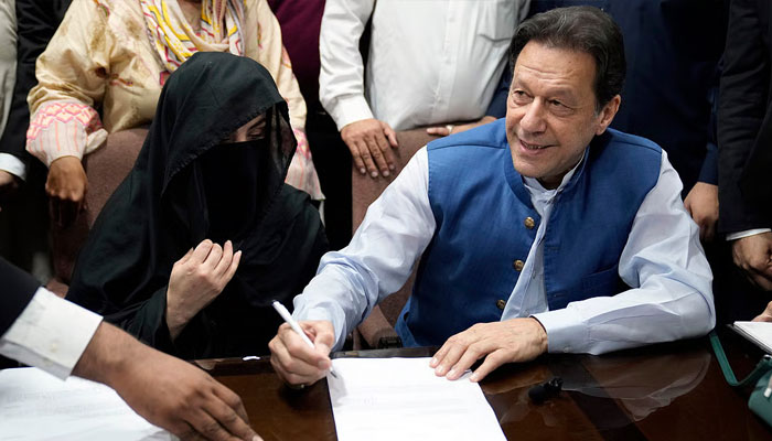 PTI founder's wife Bushra Bibi meets him