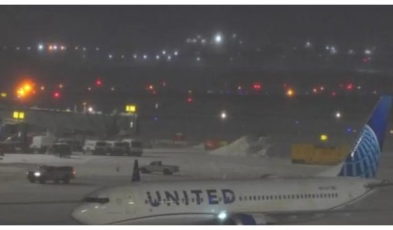 Private plane crashes in US, 8 people on board