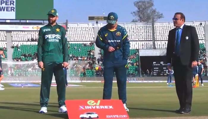 : Pakistan wins toss, elects to bat against Australia