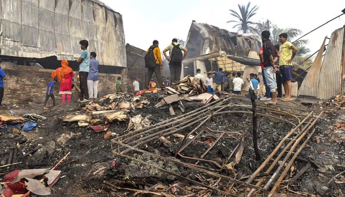 Death toll from fire in two warehouses in Indian city of Kolkata rises to 21