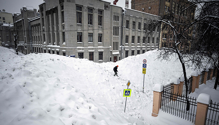 Heavy snowfall in Russian capital Moscow