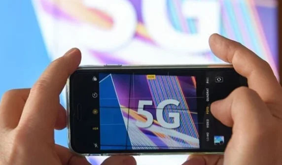 Decision to upgrade mobile phones to support 5G
