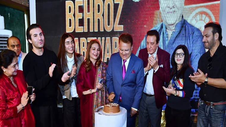 Behroze Sabzwari completes 50 years in showbiz