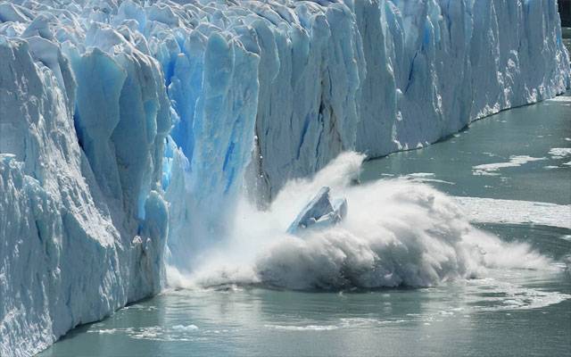 Greenland's ice is melting rapidly