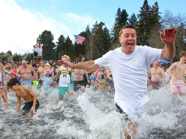 Thousands of people set their sights on a record