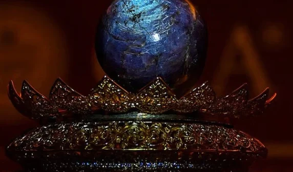 Rare purple star sapphire worth millions of dollars discovered