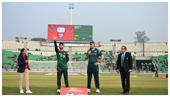 Pakistan wins toss and elects to bat against Australia