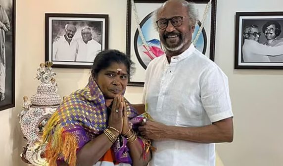 Indian actor Rajinikanth gifts gold chain to cleaning lady
