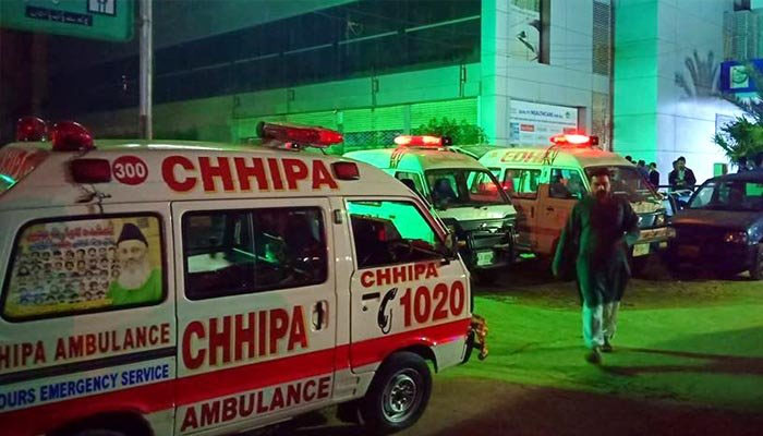 Robber killed in alleged violence by citizens in Korangi