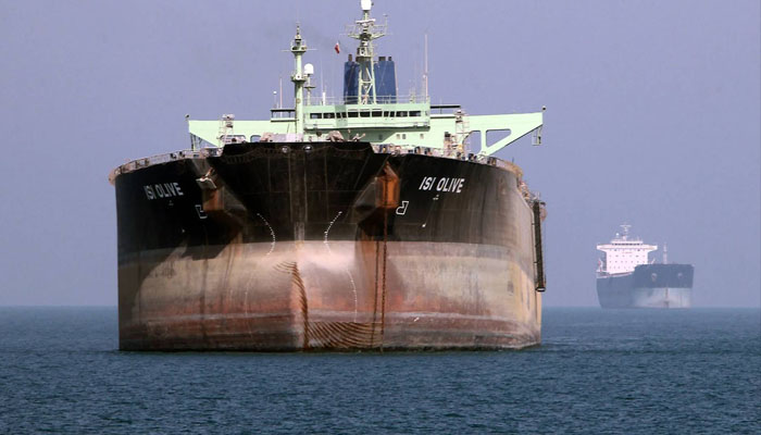 US considering seizing Iranian oil tankers to increase pressure on Iran