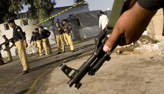 Terrorists attack customs office and police