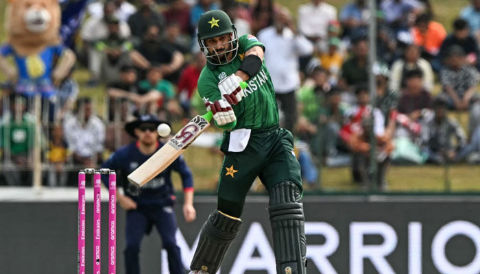 Pakistan easily defeats Namibia to qualify for Super 8 stage
