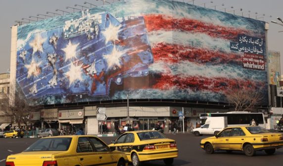 Polish citizens should leave Iran immediately