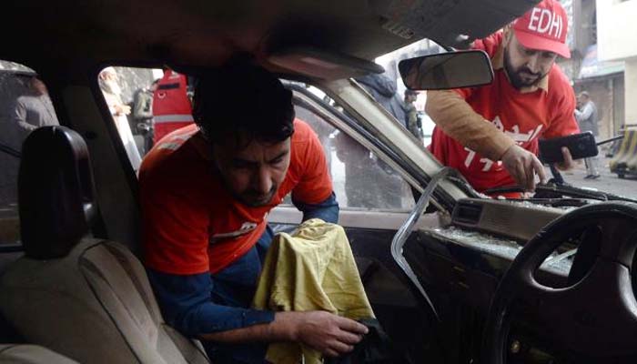 5 personnel injured in attack on FC fort