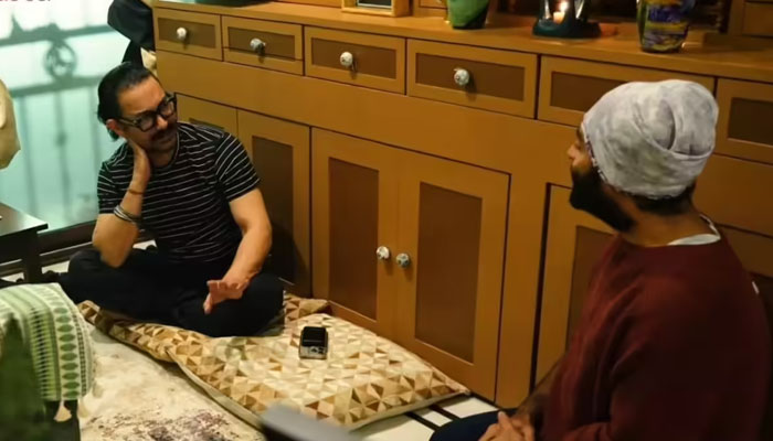 Aamir Khan meets Arijit