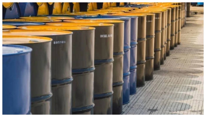 Saudi Arabia increases oil production to reduce the impact of Iran's oil supply