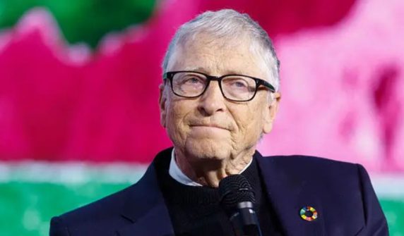 Bill Gates apologizes to foundation staff