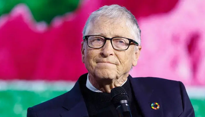Bill Gates apologizes to foundation staff