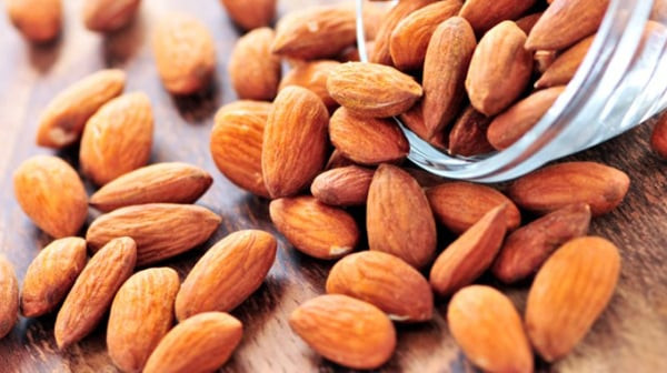 Simple almond recipe helps in reducing sugar