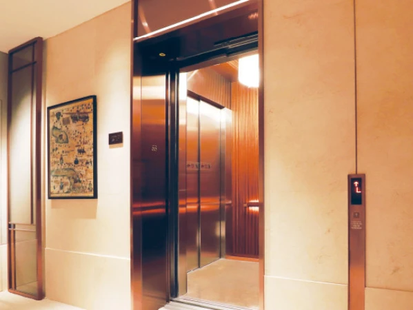 Where is the fastest elevator in the world?