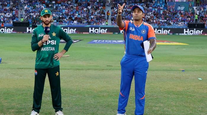 Pakistan decides to play India in T20 World Cup